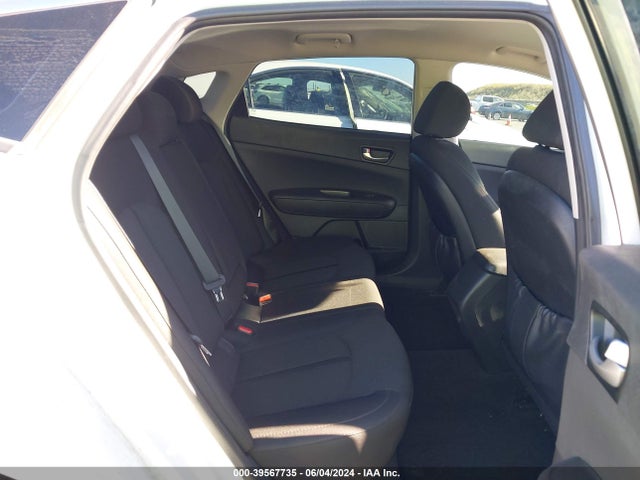 KIA Optima Lx 2018 5XXGT4L33JG177175 Image 8