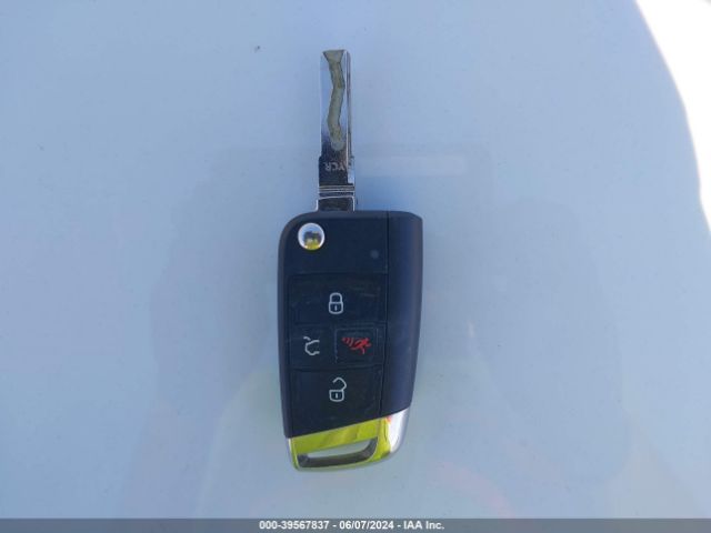 3VW4T7AU7FM023796 Volkswagen Golf Gti 2.0t Se 4-door