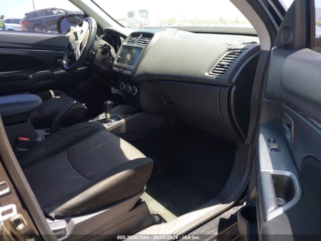 JA4AR3AU5KU007304 Mitsubishi Outlander Sport 2.0 Se