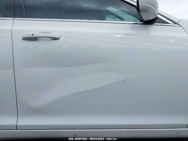 Chrysler 300 Anniversary Edition 2016 2C3CCAAG9GH343647 Image 18