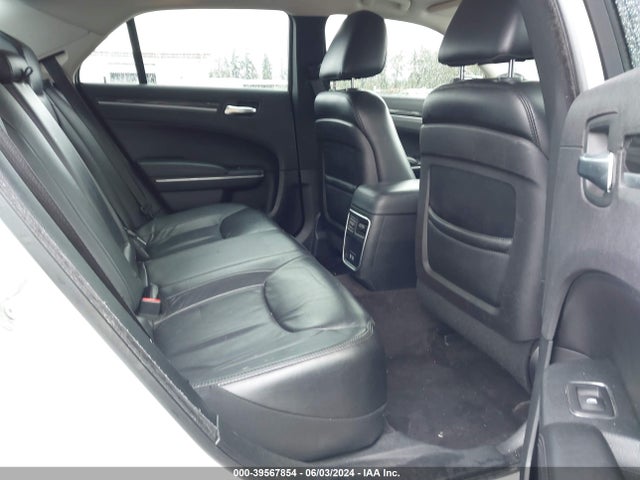 Chrysler 300 Anniversary Edition 2016 2C3CCAAG9GH343647 Image 8