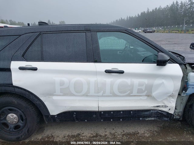 Ford Police Interceptor Utility 2020 1FM5K8AC4LGC15637 Image 13