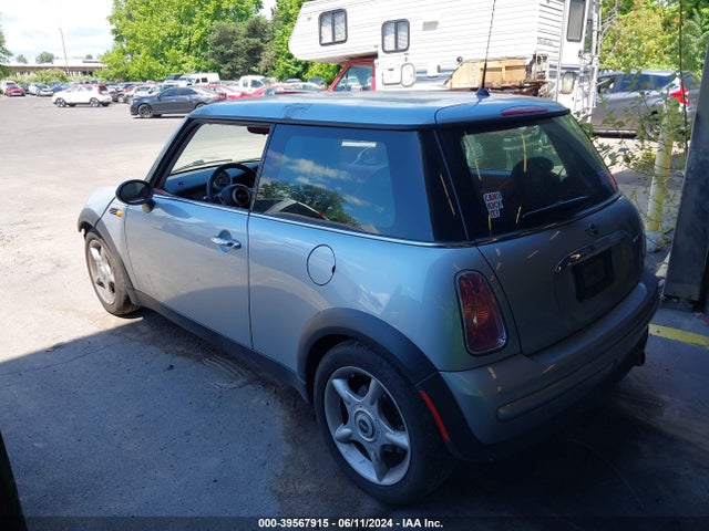 2004 MINI COOPER WMWRC334X4TJ58510 Photo 2