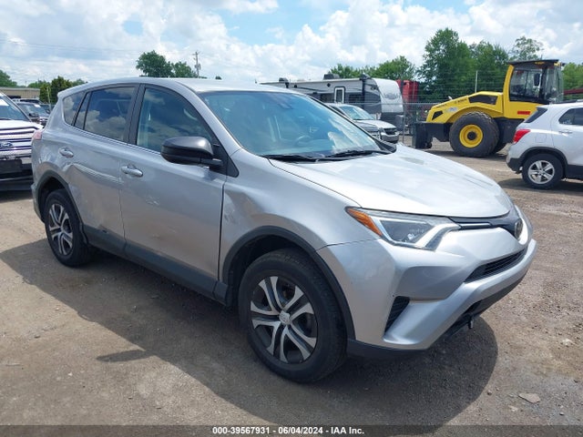 Toyota RAV4 LE 2018 2T3BFREV0JW791160 Image 1
