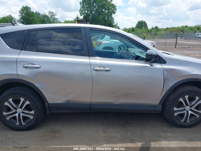 Toyota RAV4 LE 2018 2T3BFREV0JW791160 Image 13