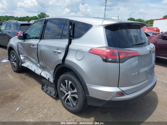 Toyota RAV4 LE 2018 2T3BFREV0JW791160 Image 3