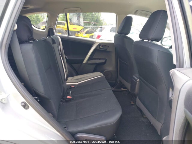 Toyota RAV4 LE 2018 2T3BFREV0JW791160 Image 8
