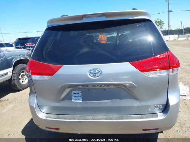 Toyota Sienna Xle 7 Passenger 2014 5TDDK3DC8ES077009 Image 16