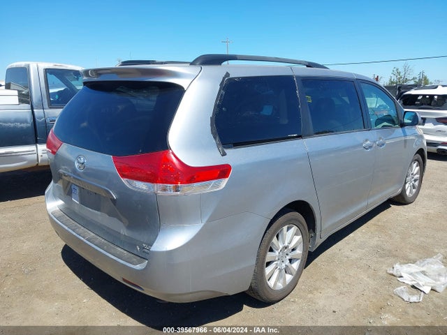 Toyota Sienna Xle 7 Passenger 2014 5TDDK3DC8ES077009 Image 4