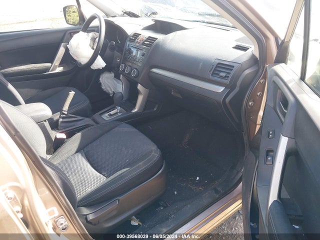 Subaru Forester 2.5i Premium 2014 JF2SJAEC0EH421273 Image 5