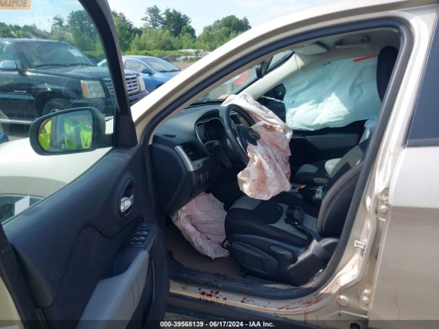 1C4PJMAB0EW295768 Jeep Cherokee Sport