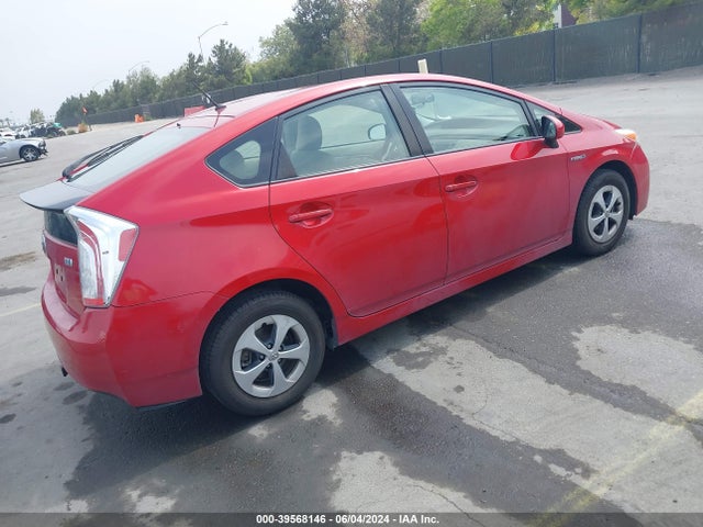 Toyota Prius Two 2014 JTDKN3DU0E0378450 Image 4