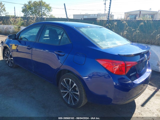 Toyota COROLLA SE 2018 2T1BURHEXJC072204 Image 3
