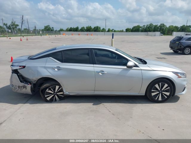 1N4BL4DV5NN393796 Nissan Altima Sv Fwd