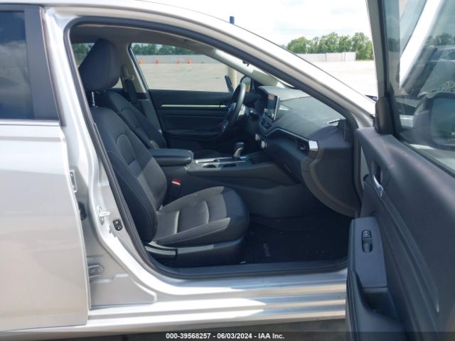 1N4BL4DV5NN393796 Nissan Altima Sv Fwd