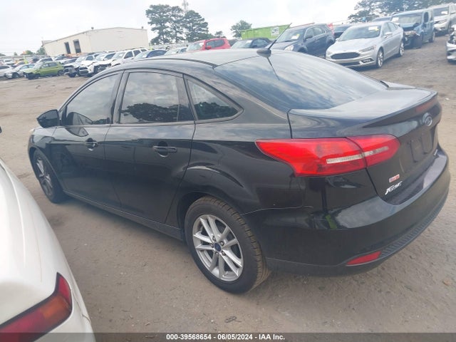Ford FOCUS SE 2016 1FADP3F22GL213828 Image 3