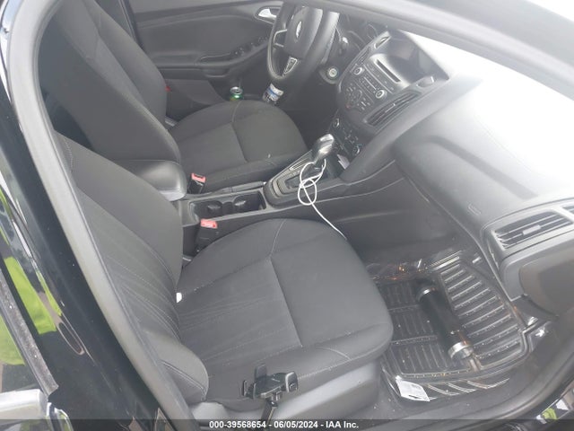 Ford FOCUS SE 2016 1FADP3F22GL213828 Image 5