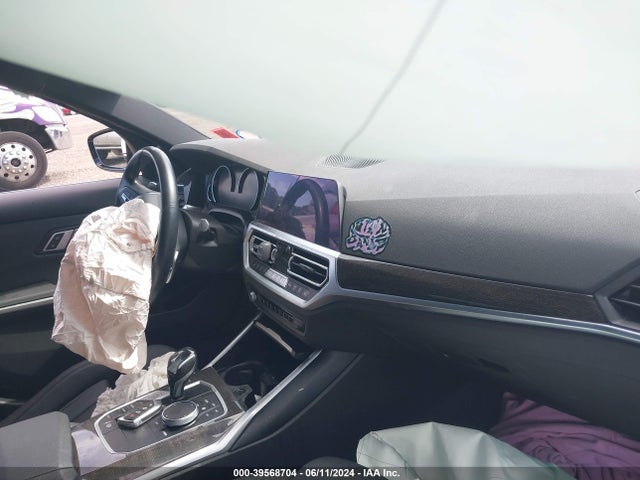 3MW5R7J07L8B22395 BMW 330i Xdrive