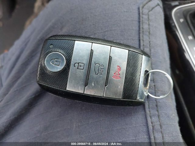 5XYKUDA79EG481576 KIA Sorento Ex V6