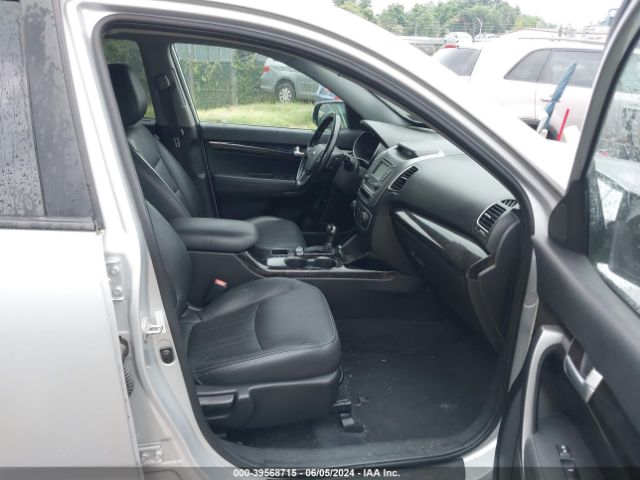 5XYKUDA79EG481576 KIA Sorento Ex V6
