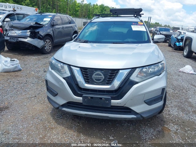 Nissan ROGUE SV 2018 5N1AT2MV2JC710171 Image 11