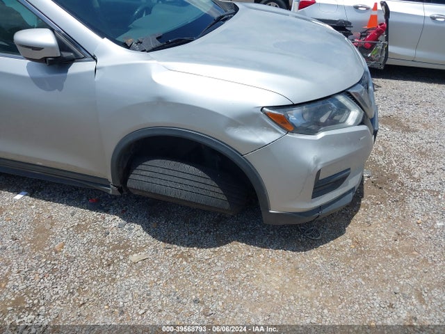 Nissan ROGUE SV 2018 5N1AT2MV2JC710171 Image 16