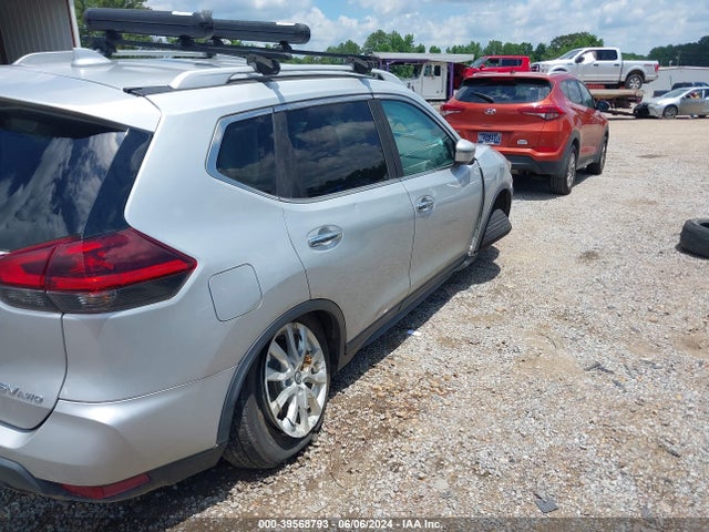 Nissan ROGUE SV 2018 5N1AT2MV2JC710171 Image 19