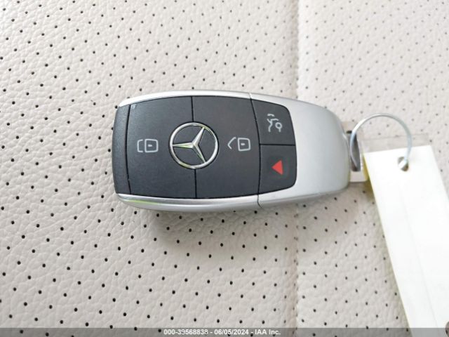 W1N0G8DB1MV297416 Mercedes-Benz Glc 300 Suv