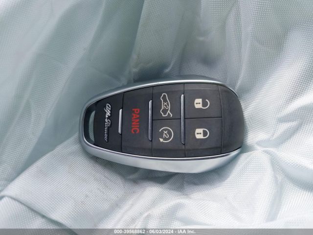 ZARFAMEV1P7670473 Alfa Romeo Giulia Quadrifoglio Rwd