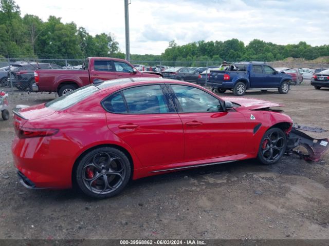 ZARFAMEV1P7670473 Alfa Romeo Giulia Quadrifoglio Rwd