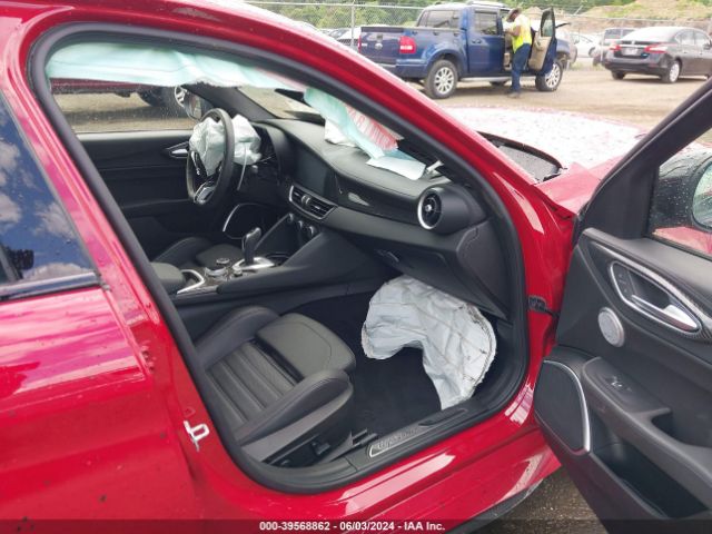 ZARFAMEV1P7670473 Alfa Romeo Giulia Quadrifoglio Rwd