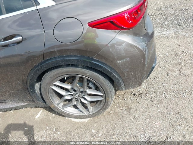 SJKCH5CPXHA021209 Infiniti Qx30 Sport