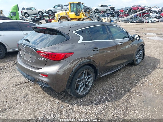 SJKCH5CPXHA021209 Infiniti Qx30 Sport