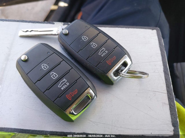KIA RIO EX 2015 KNADN5A33F6428057 Image 11
