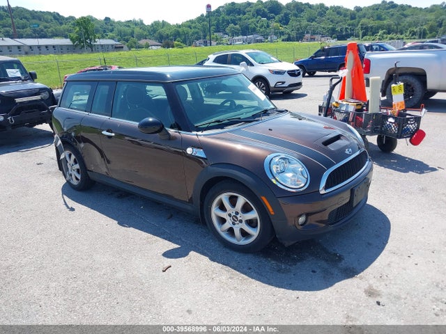 2009 MINI COOPER S CLUBMAN WMWMM33599TP92205 Photo 0