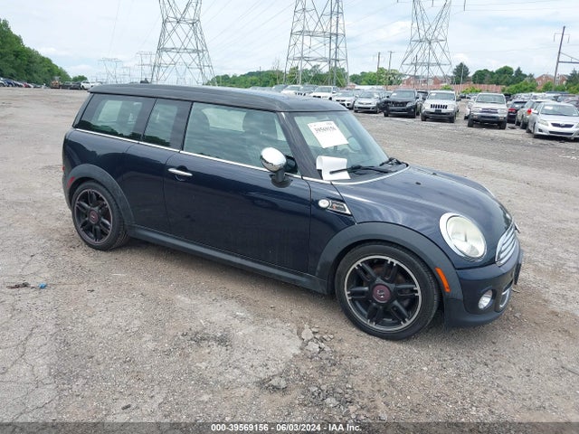 2011 MINI COOPER CLUBMAN WMWZF3C57BT188304 Photo 0