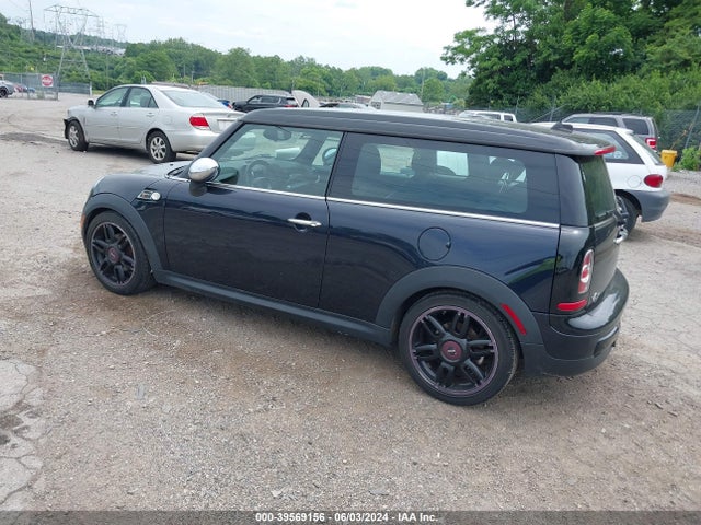 2011 MINI COOPER CLUBMAN WMWZF3C57BT188304 Photo 2