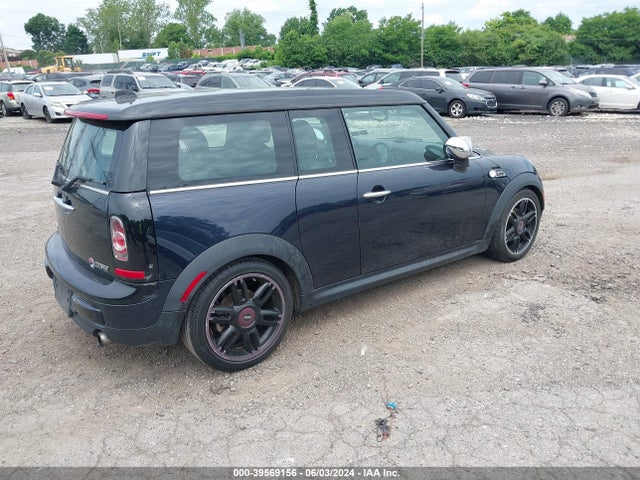 2011 MINI COOPER CLUBMAN WMWZF3C57BT188304 Photo 3