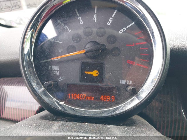 2011 MINI COOPER CLUBMAN WMWZF3C57BT188304 Photo 6