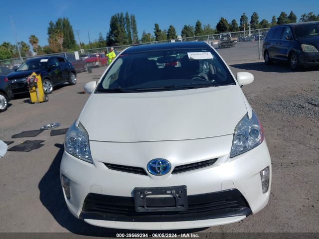 JTDKN3DU5F1900565 Toyota Prius Four