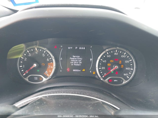ZACNJABBXKPK03513 Jeep Renegade Latitude Fwd