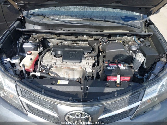 Toyota RAV4 LE 2015 JTMBFREV0FD175074 Image 10