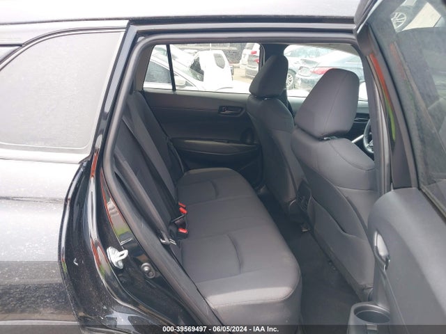 Toyota Corolla Cross Le 2022 7MUCAAAG4NV035999 Image 8