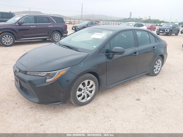Toyota COROLLA LE 2022 5YFEPMAE2NP370107 Image 2