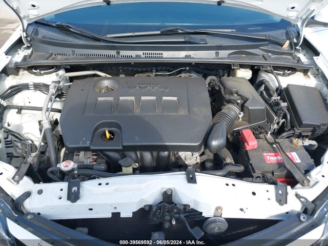 Toyota COROLLA LE 2018 5YFBURHE4JP771425 Image 10