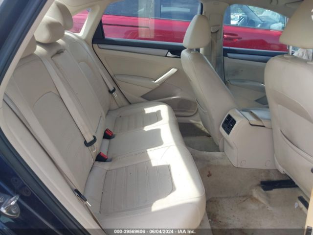 1VWBT7A31FC032199 Volkswagen Passat 1.8t Se