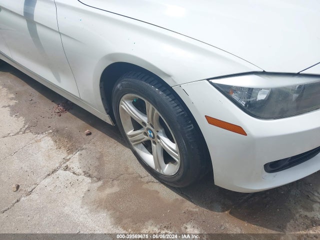 BMW 320i Xdrive 2015 WBA3C3G53FNS75068 Image 12