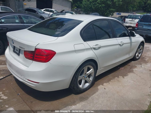 WBA3C3G53FNS75068 BMW 320i Xdrive