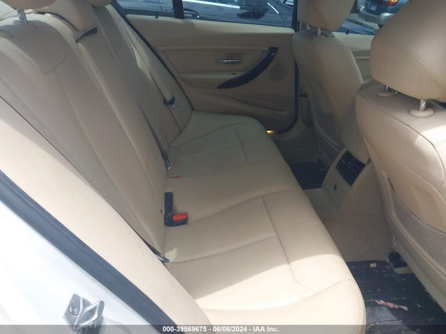 WBA3C3G53FNS75068 BMW 320i Xdrive