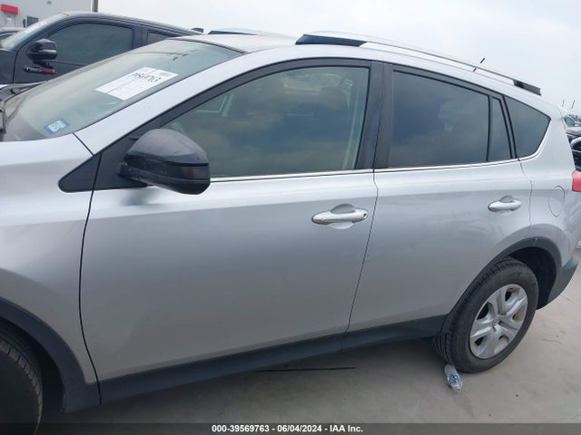 Toyota RAV4 LE 2015 JTMZFREV5FJ042214 Image 14